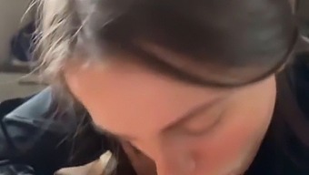 내면의 여신을 해방시키고 구강 기술로 나를 만족시키세요. 스트링은 없습니다!